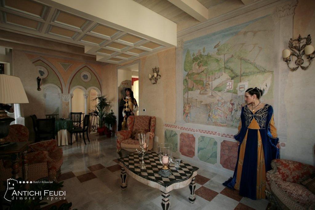 Готель Antichi Feudi Dimora D'Epoca Teggiano Екстер'єр фото